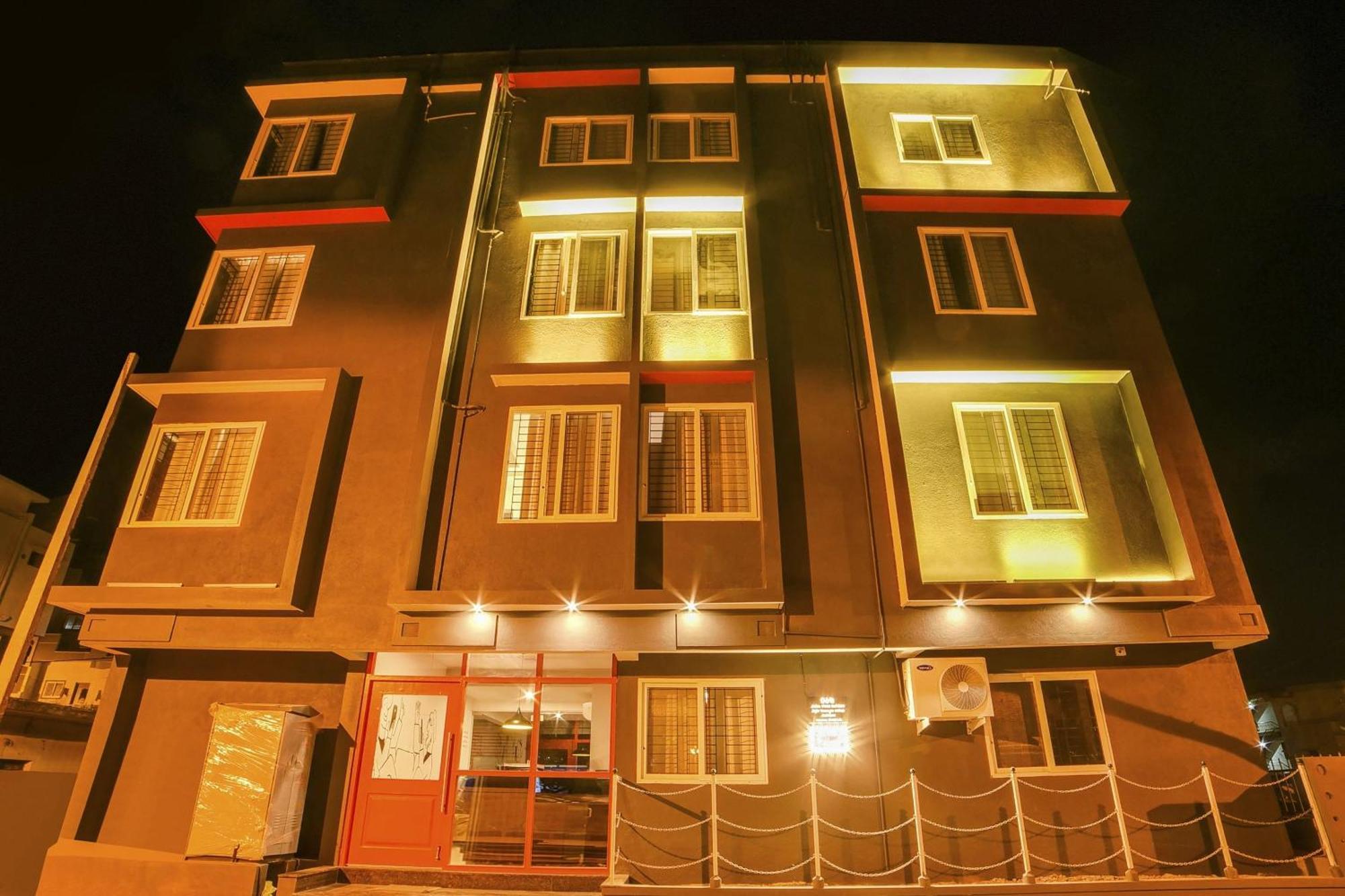 Townhouse Sarvar Hospitality Near Ascendas Park Square Mall Bangalore Exterior photo